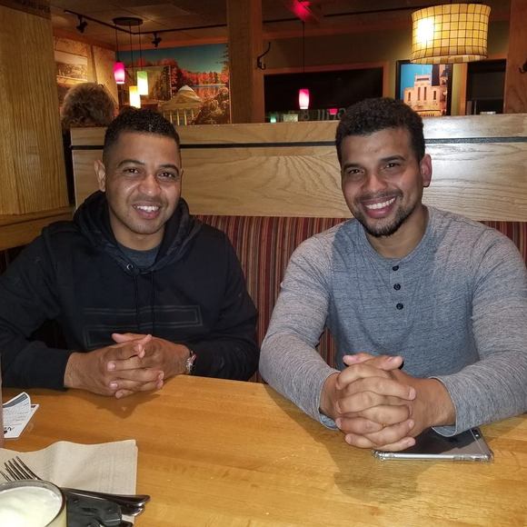 Meet your Posher, Ariel - Picture 1 of 1